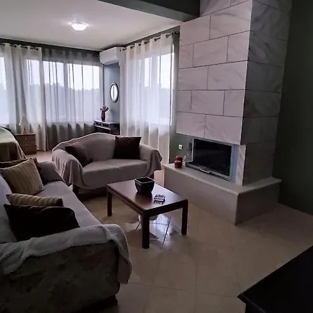 Atheras Balcony بيت للعطل *